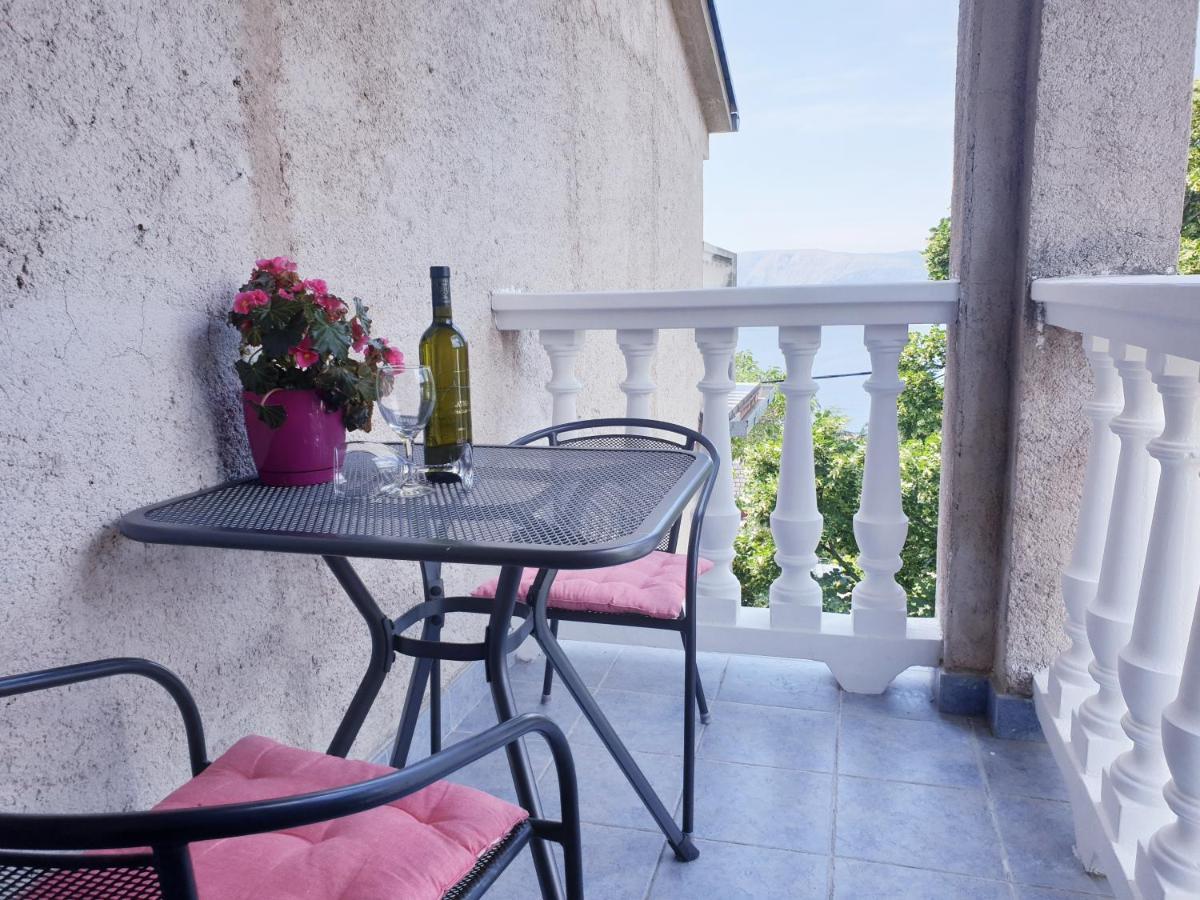 Apartman Tea Novi Vinodolski Exterior photo